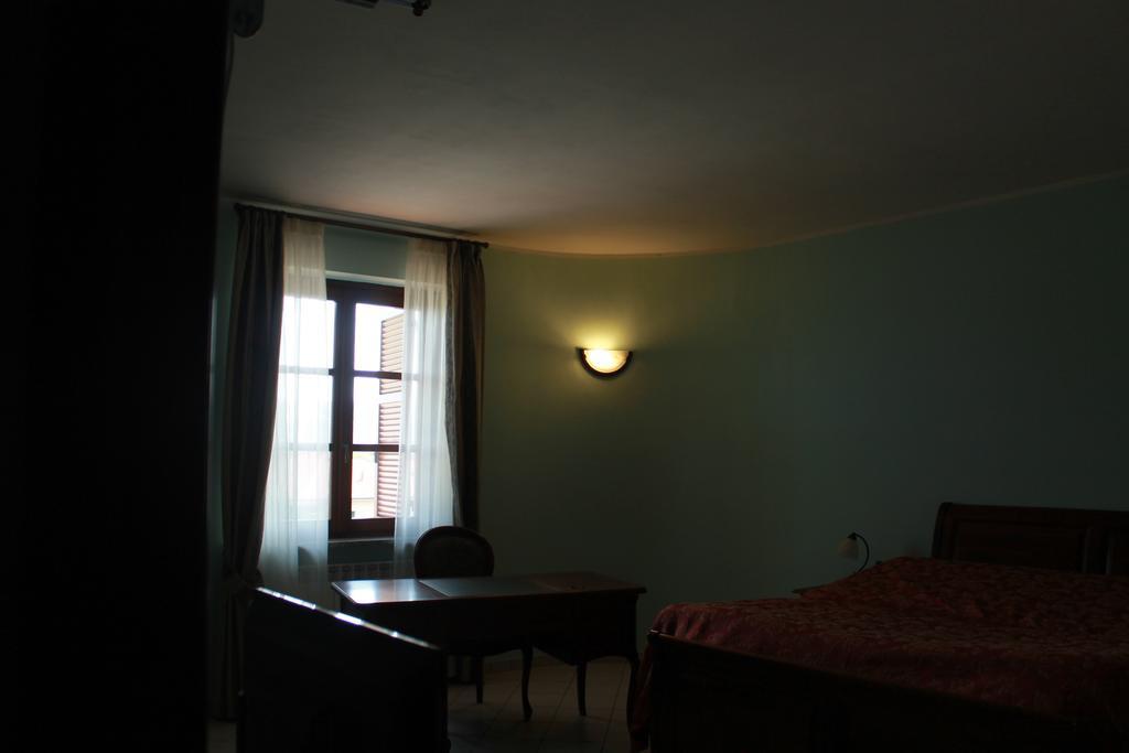 Villa Carla Castino Zewnętrze zdjęcie