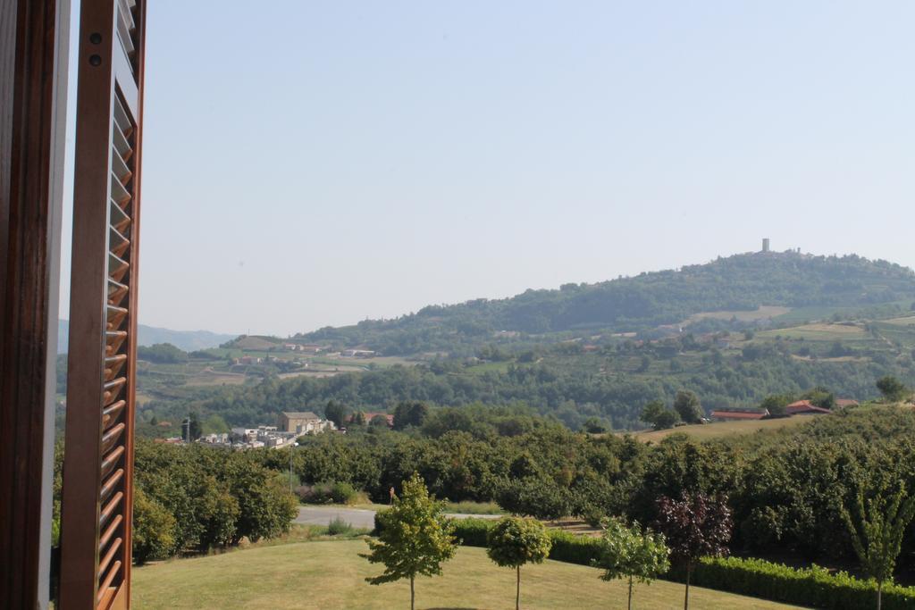 Villa Carla Castino Zewnętrze zdjęcie